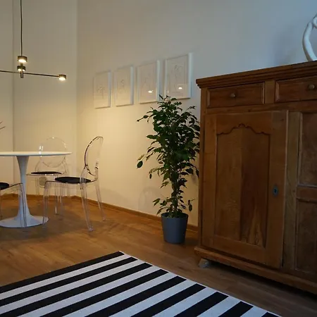 Numbersixteen Apartmán *