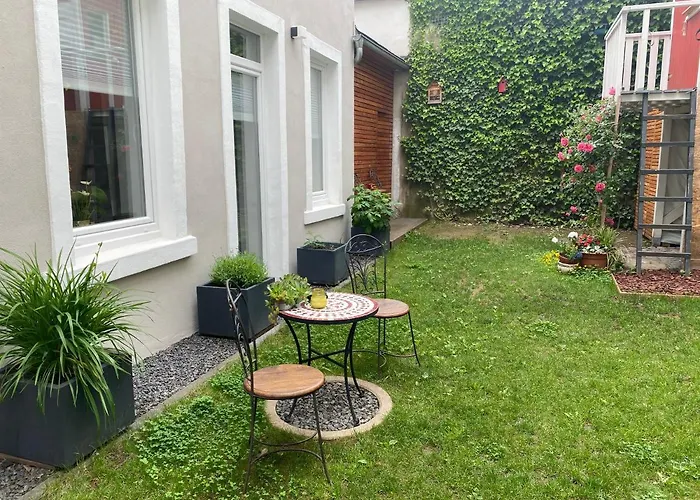 アパート Numbersixteen