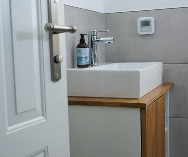 Numbersixteen شقة